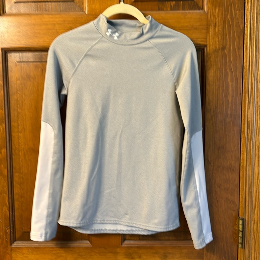 UA long sleeve cold gear t-shirt